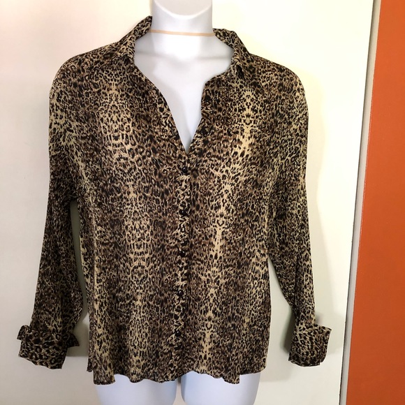 Tops - Animal print shirt